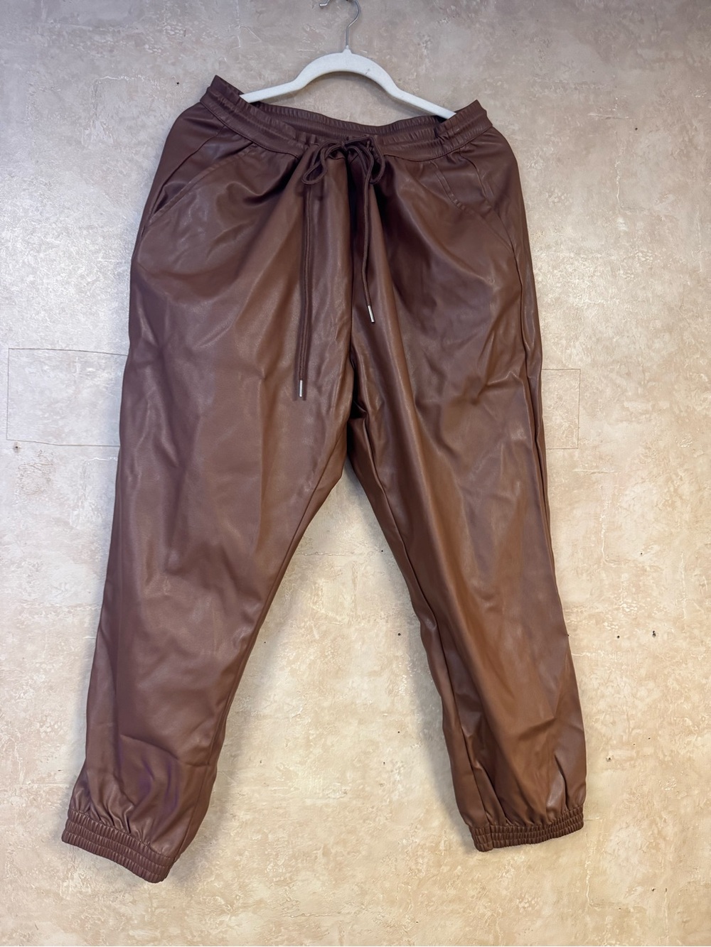 Preowned A New Day Cropped Faux Leather Pants Size XL Item #PHK7752